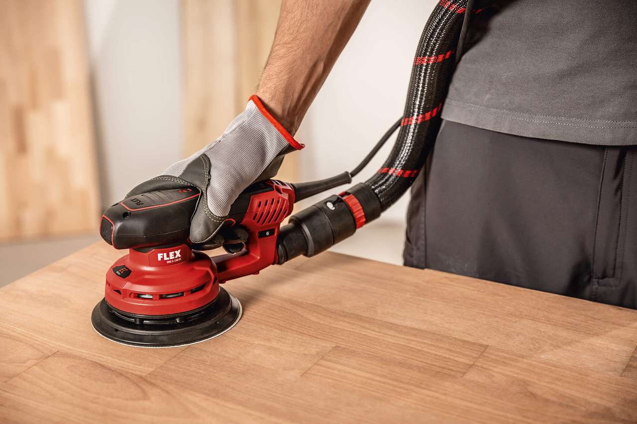 Leistungsstarker Exzenterschleifer-ORE-5-150-EC-Anwendung2